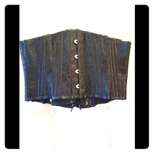 Underbust corset